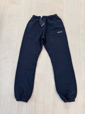 Madhappy Classics Fleece Sweatpants in Navy